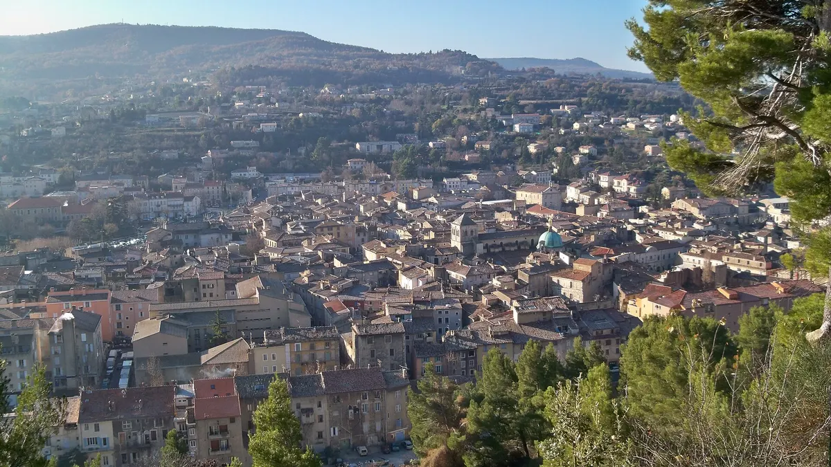 Apt — vue de la commune