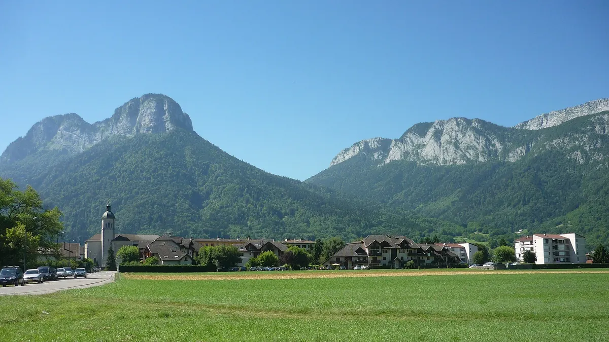 Doussard — vue de la commune
