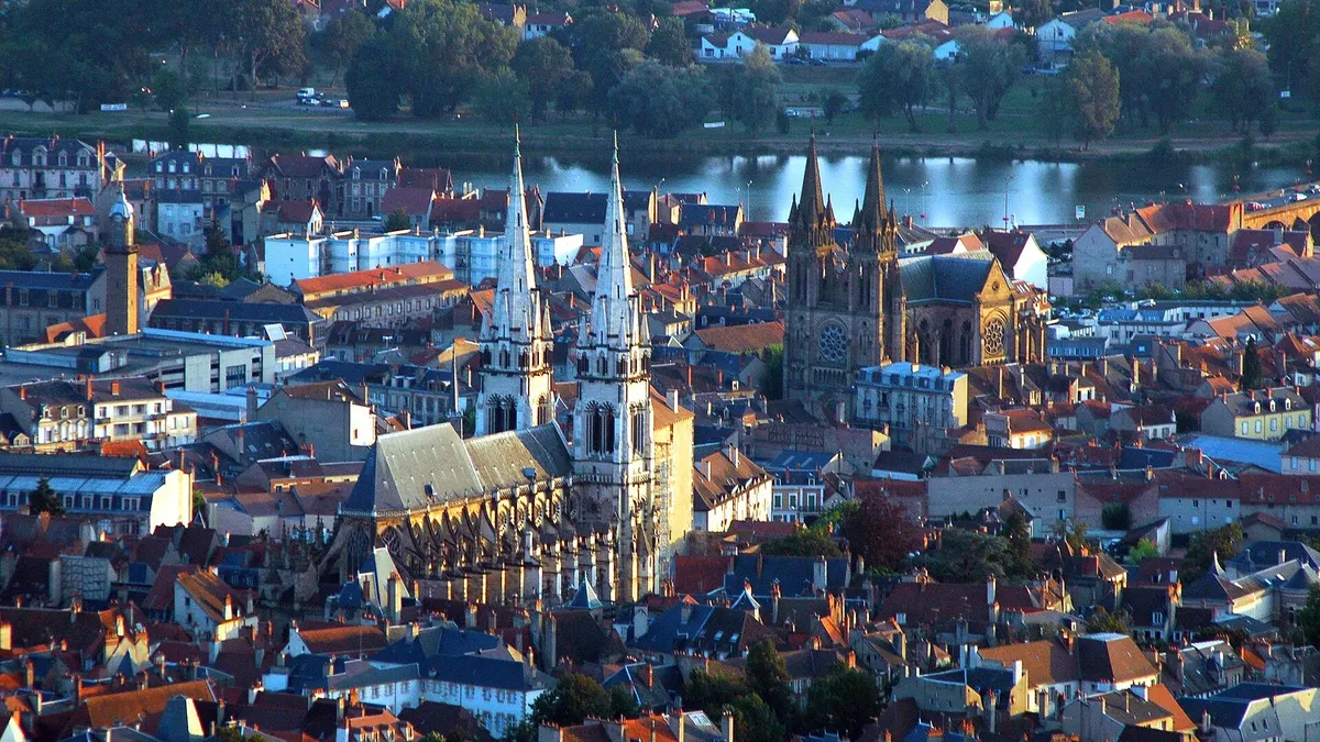 Moulins — vue de la commune
