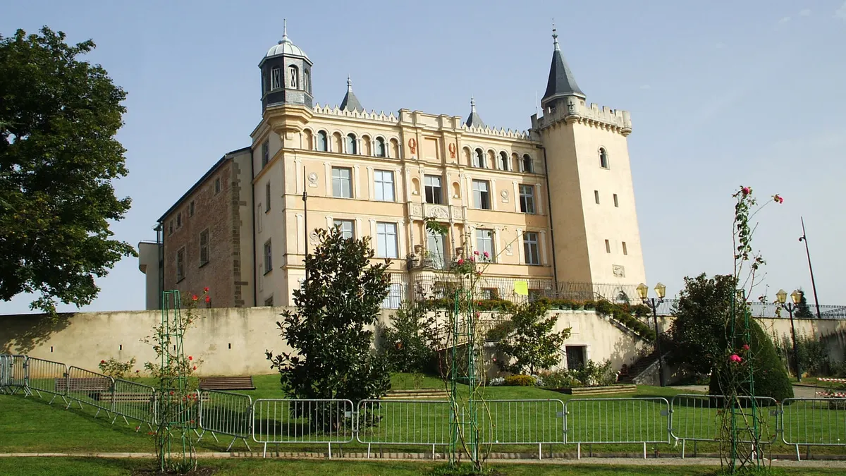 Saint-Priest — vue de la commune