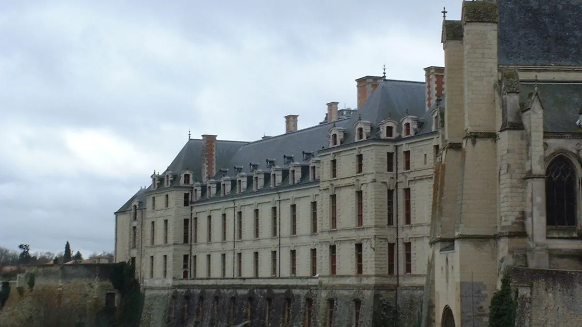 Thouars — vue de la commune