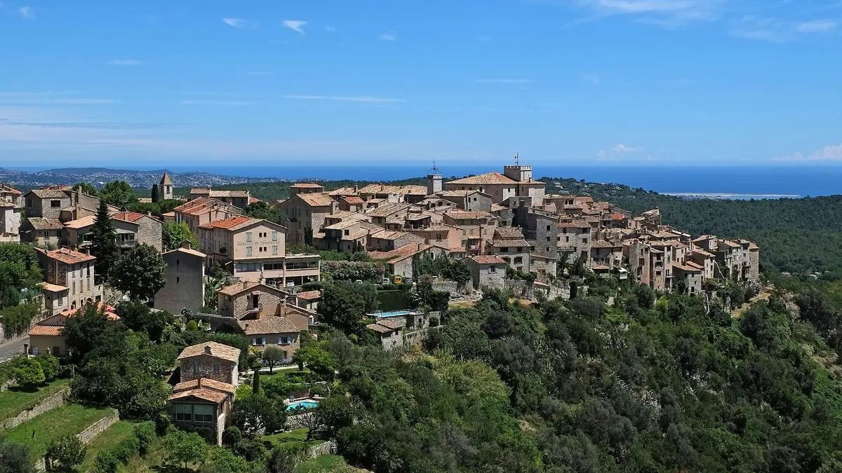 Tourrettes-sur-Loup — vue de la commune